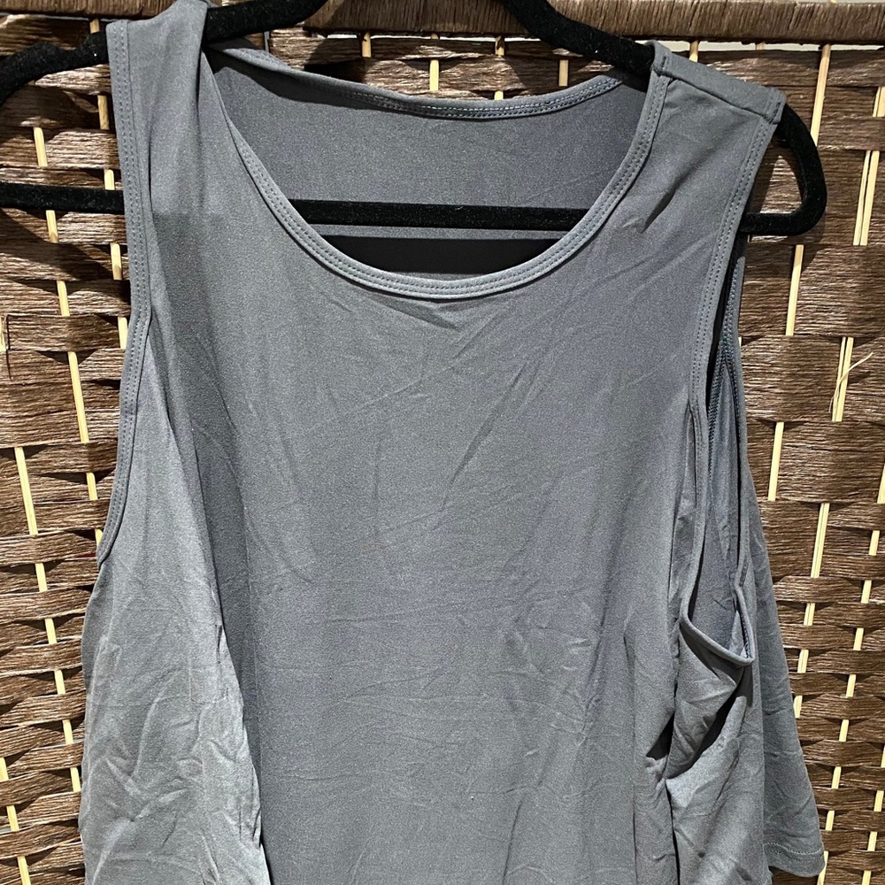 Woman’s cold shoulder 3 quarter sleeve